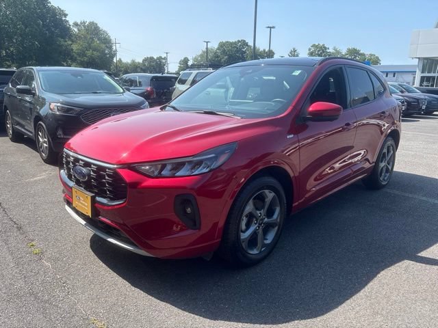Certified 2023 Ford Escape ST-Line Select w/ Tech Pack #2 AWD/4WD image 2