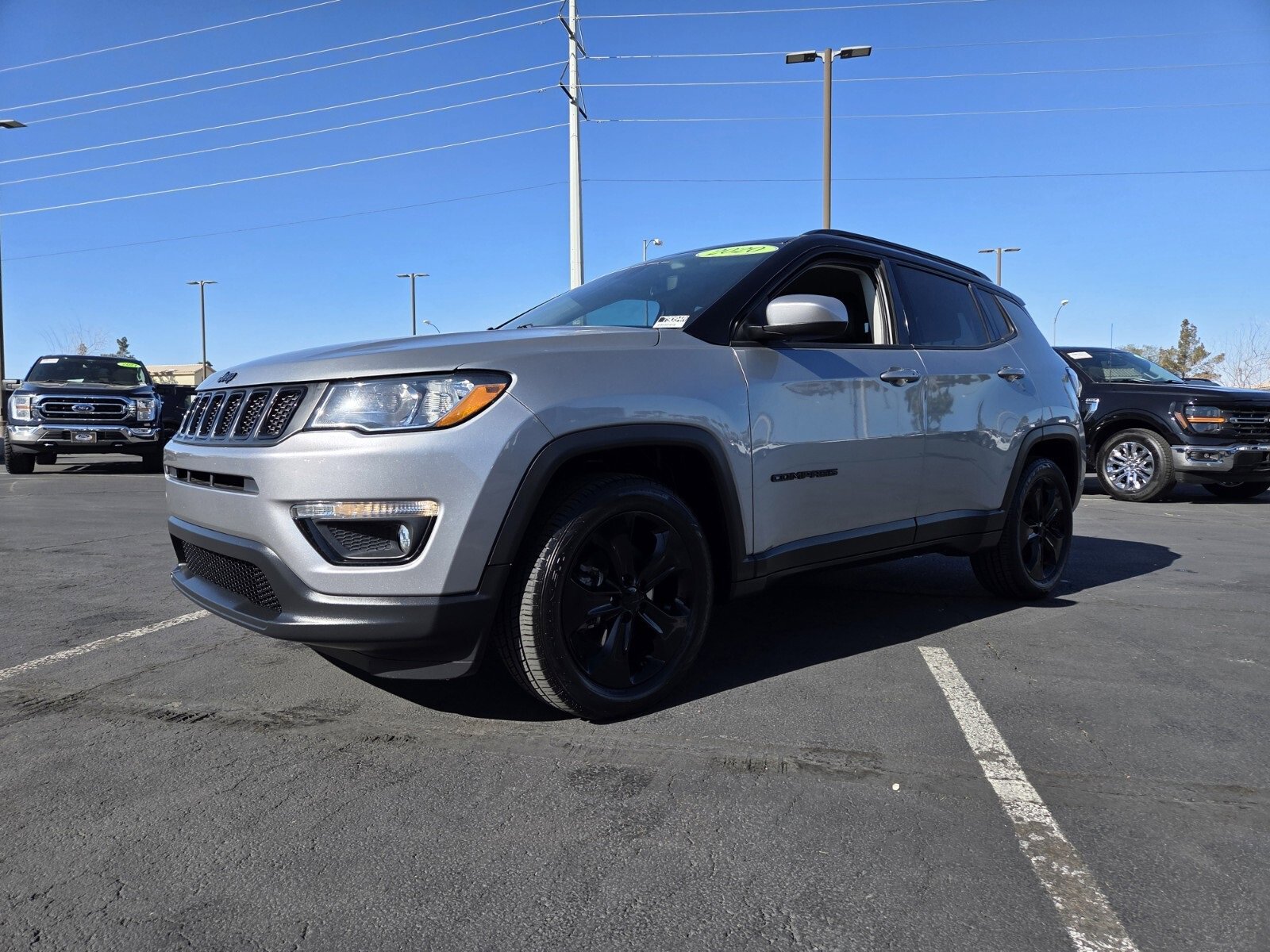 Used 2020 Jeep Compass Latitude image 2