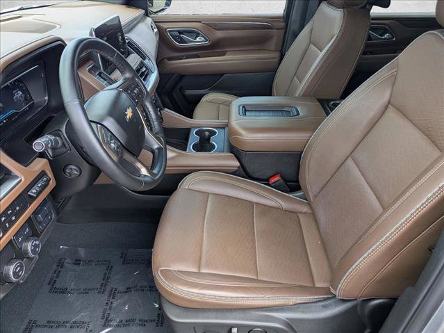 Used 2024 Chevrolet Suburban High Country image 17
