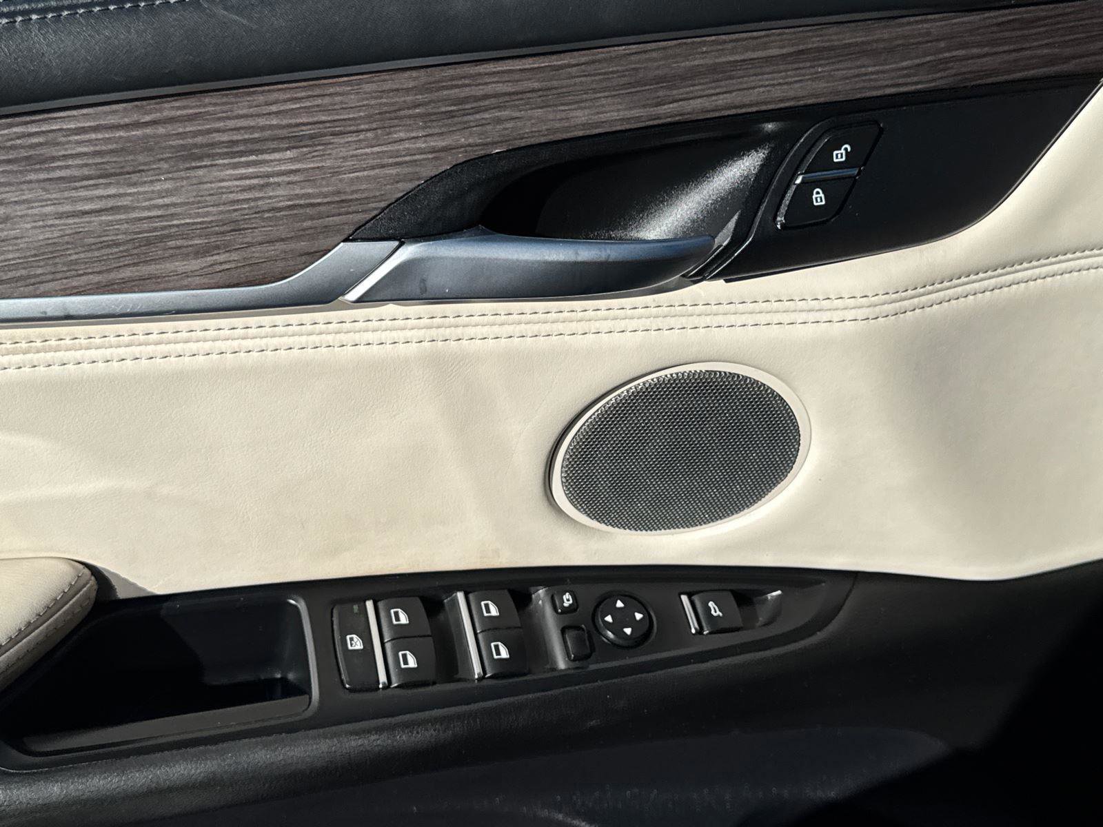 Used 2018 BMW X5 xDrive40e image 29