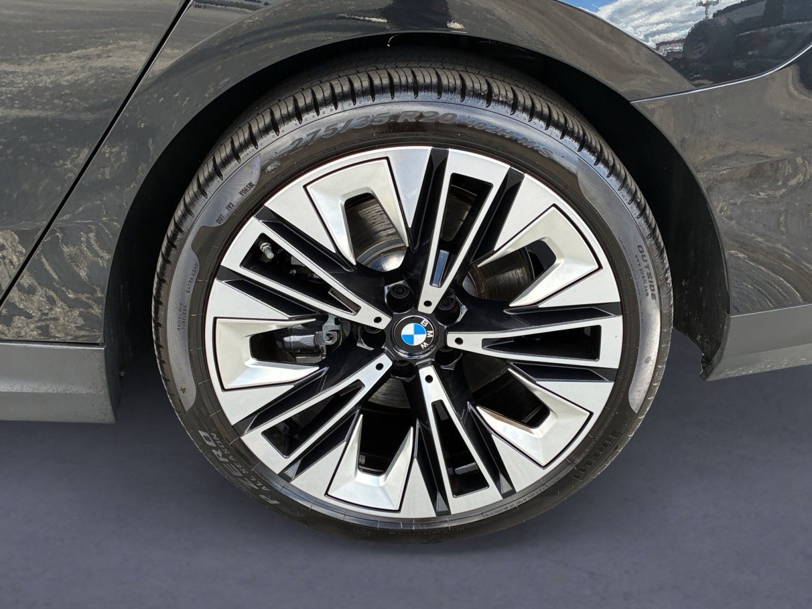 Used 2026 BMW 540i xDrive AWD/4WD image 9