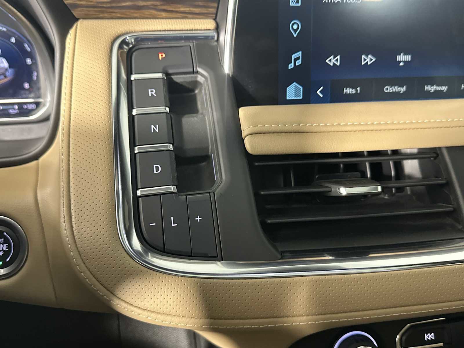 Used 2023 Chevrolet Tahoe Premier image 35