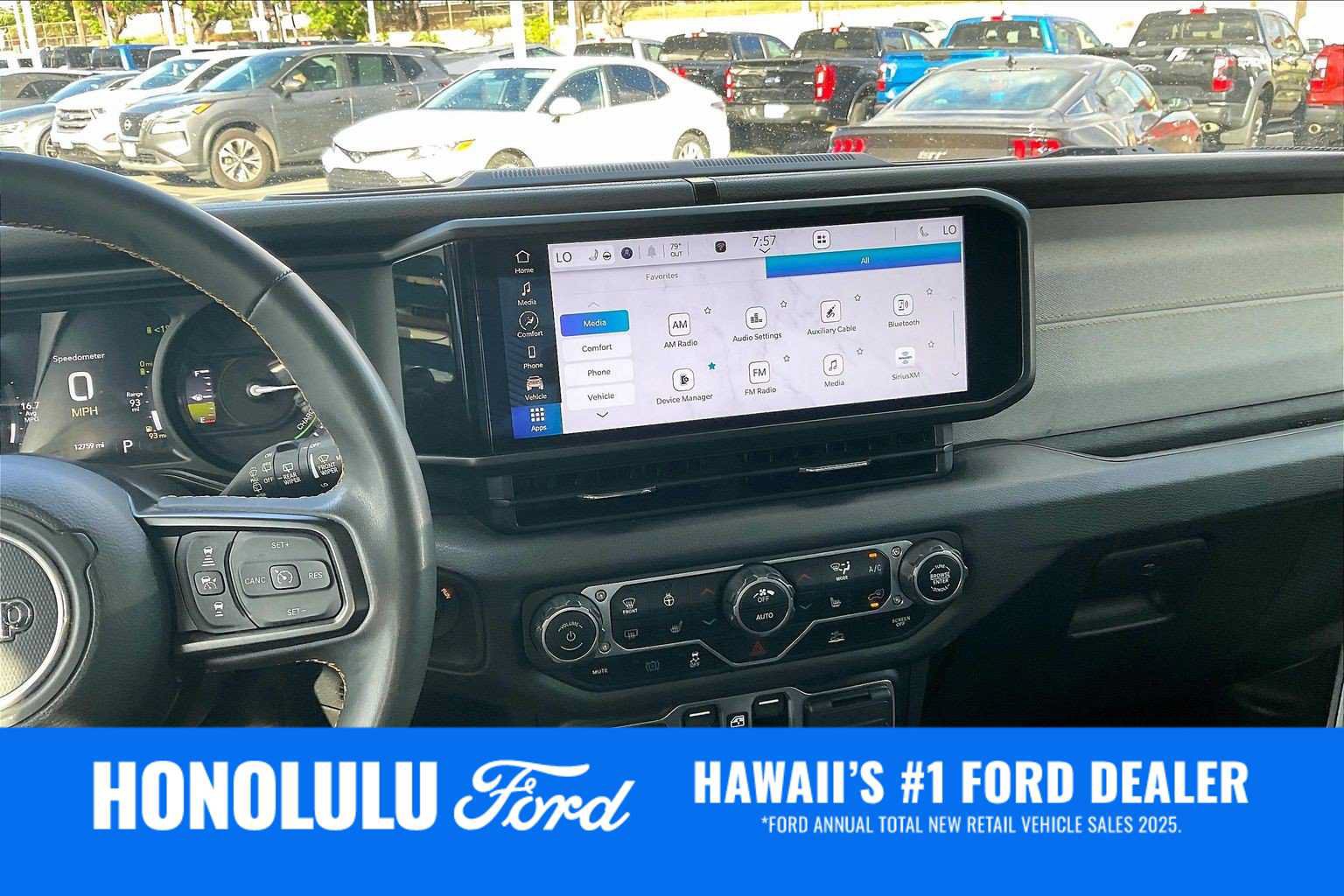 Used 2024 Jeep Wrangler Unlimited w/ Dual Top Group AWD/4WD image 15