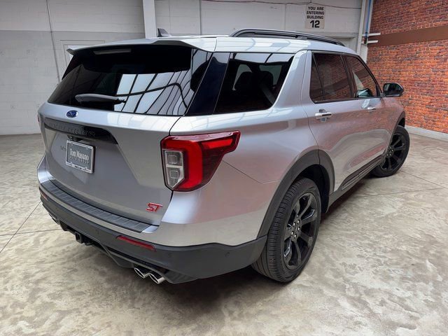 Certified 2022 Ford Explorer ST w/ Equipment Group 401A image 4