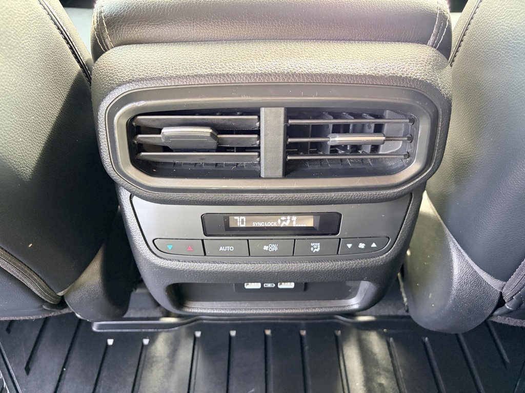 Used 2023 Honda Pilot EX-L image 25