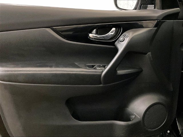 Used 2020 Nissan Rogue Sport SV AWD/4WD image 22