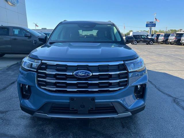 Certified 2025 Ford Explorer Active w/ Active Comfort Package AWD/4WD image 2