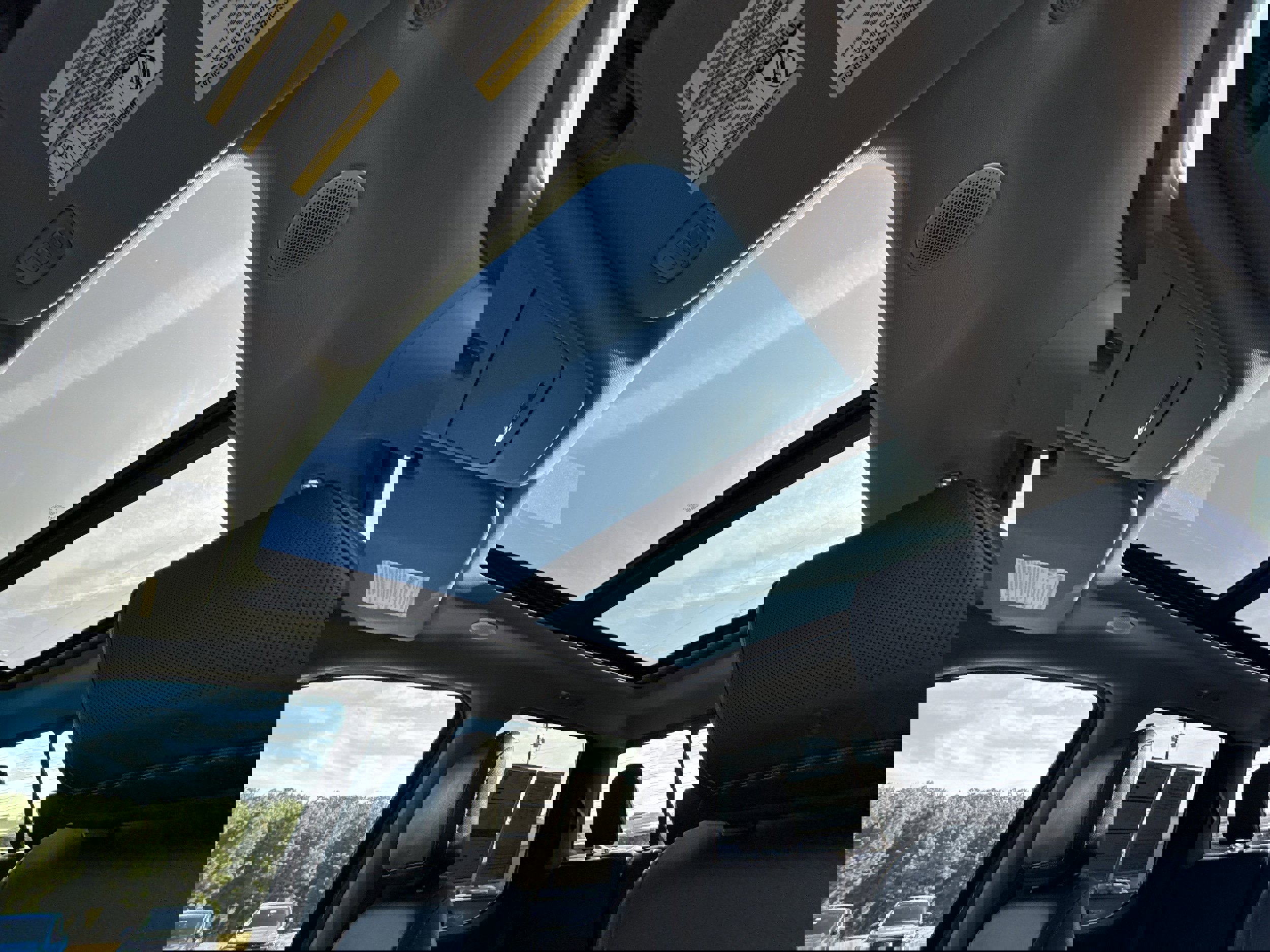 Certified 2022 Ford F150 Lariat w/ Equipment Group 502A High image 35