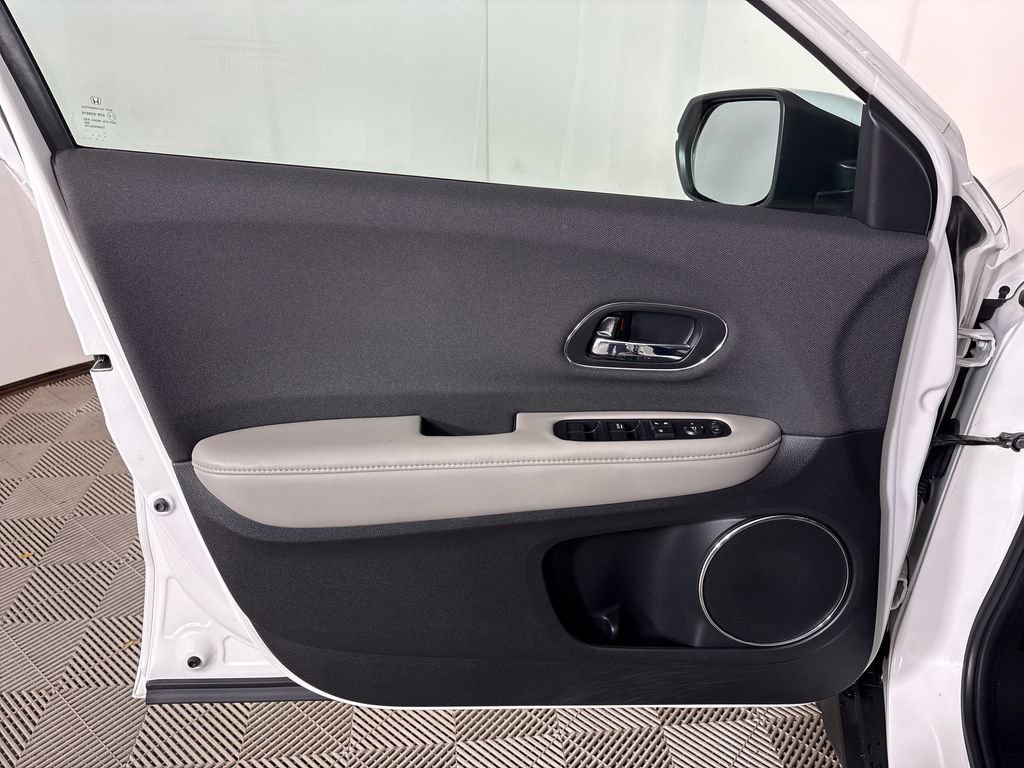 Used 2019 Honda HR-V EX image 21