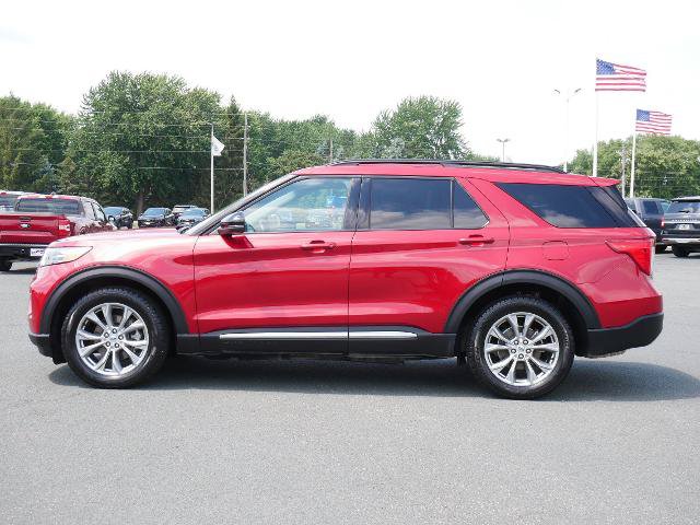 Certified 2023 Ford Explorer XLT w/ Equipment Group 202A AWD/4WD image 2