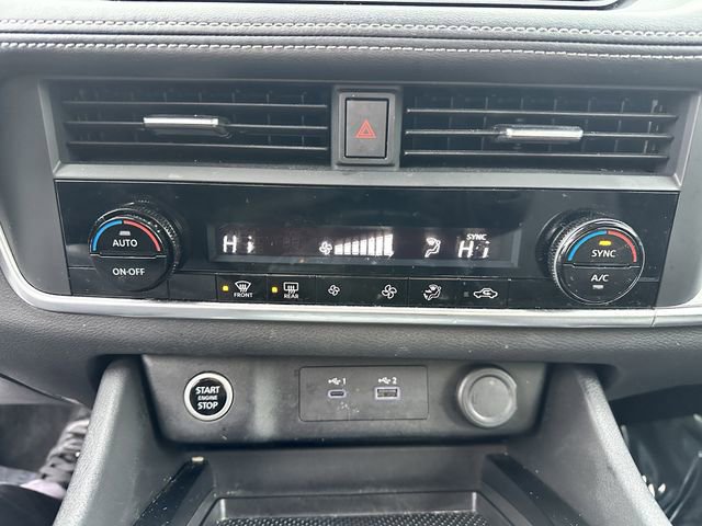 Used 2023 Nissan Rogue SV AWD/4WD image 24