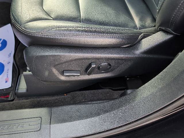 Certified 2018 Ford Explorer XLT w/ Equipment Group 202A image 14