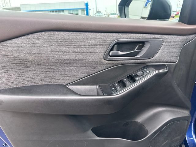 Used 2023 Nissan Rogue S FWD image 29