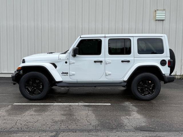 Used 2022 Jeep Wrangler Unlimited Sahara AWD/4WD image 2