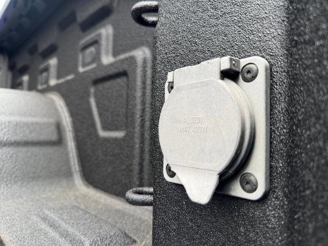 Used 2022 Chevrolet Silverado 1500 High Country w/ High Country Premium Package image 20