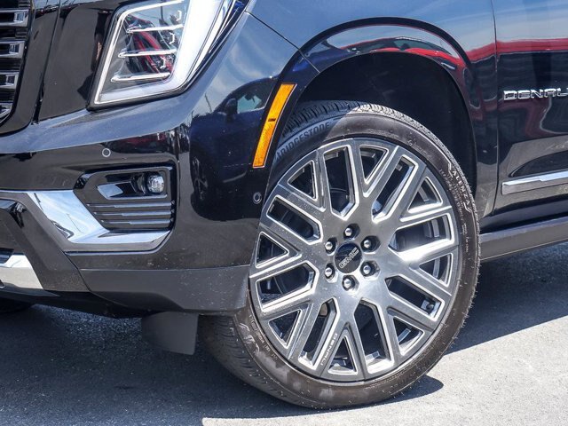 Used 2026 GMC Yukon Denali Ultimate AWD/4WD image 4