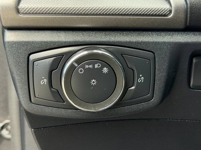Certified 2020 Ford Fusion SE FWD image 34