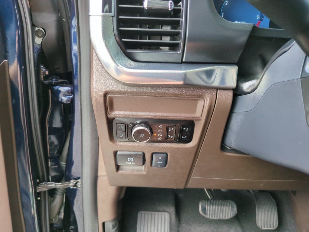 Certified 2025 Ford F150 King Ranch w/ FX4 Off-Road Package AWD/4WD image 30