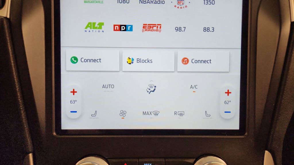 Certified 2022 Ford Edge SEL image 14