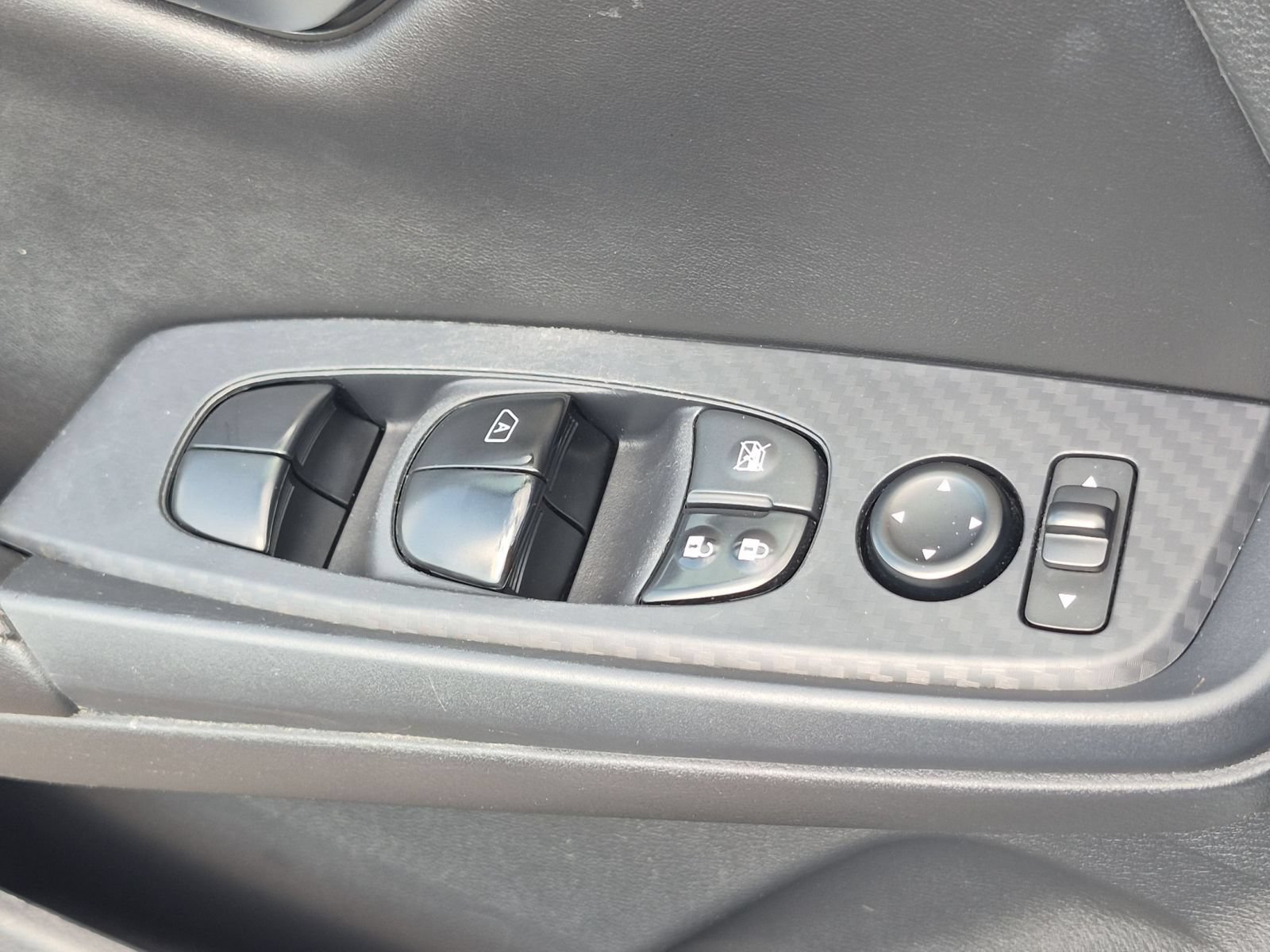 Used 2024 Nissan Sentra SV w/ All-Weather Package FWD image 15