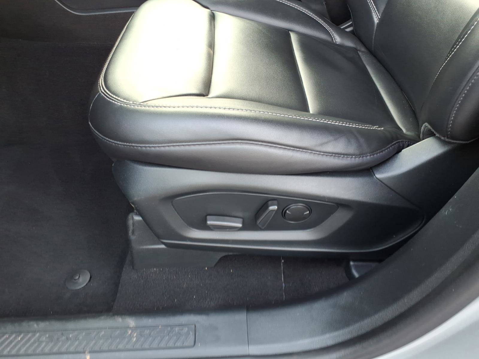 Certified 2024 Ford Explorer XLT w/ Equipment Group 202A image 12