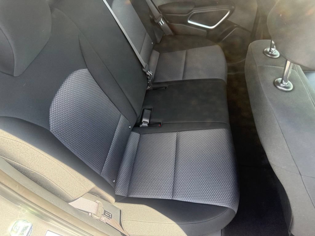 Used 2025 Kia Soul LX w/ LX Technology Package FWD image 44