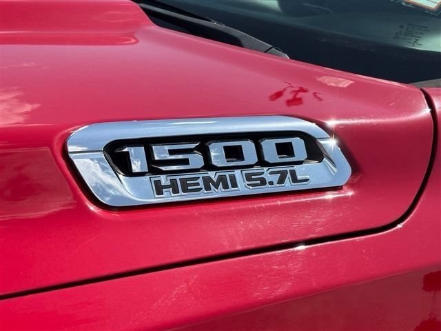 Used 2019 RAM 1500 Big Horn AWD/4WD image 16