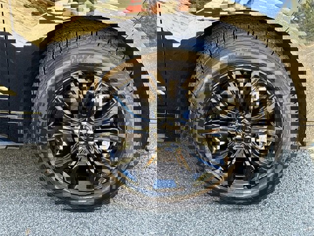 Certified 2022 Ford Edge SE w/ Black Appearance Package image 9