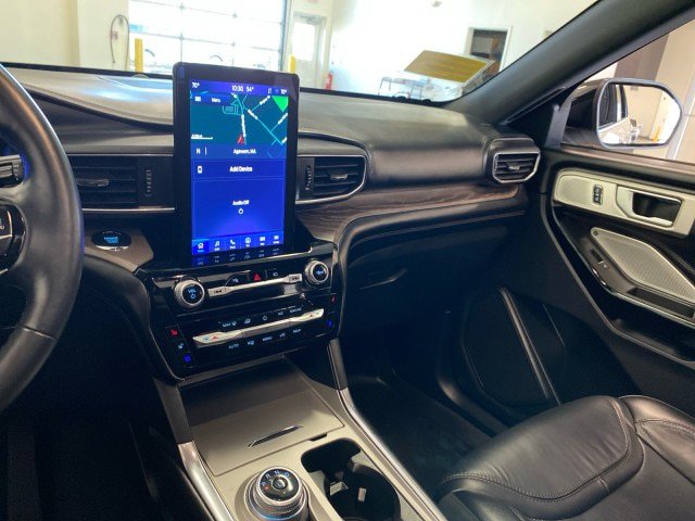 Certified 2023 Ford Explorer Platinum w/ Technology Package AWD/4WD image 14