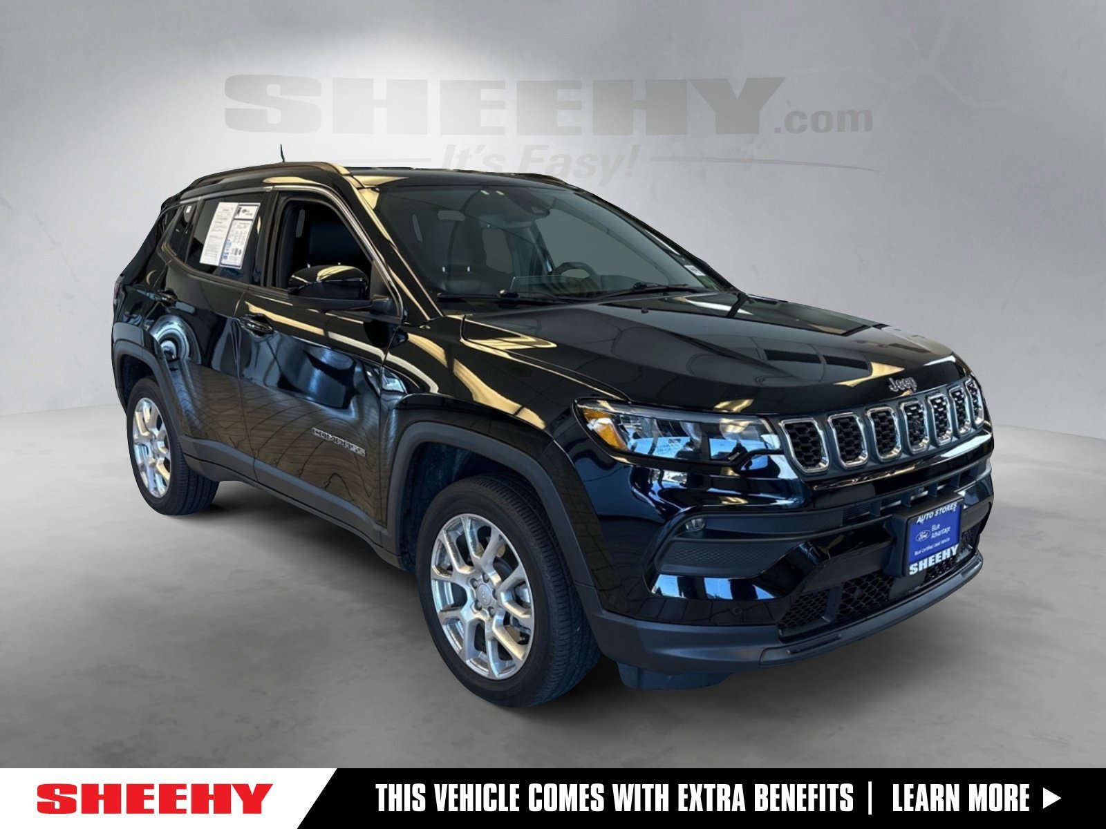 Used 2024 Jeep Compass Latitude image 6