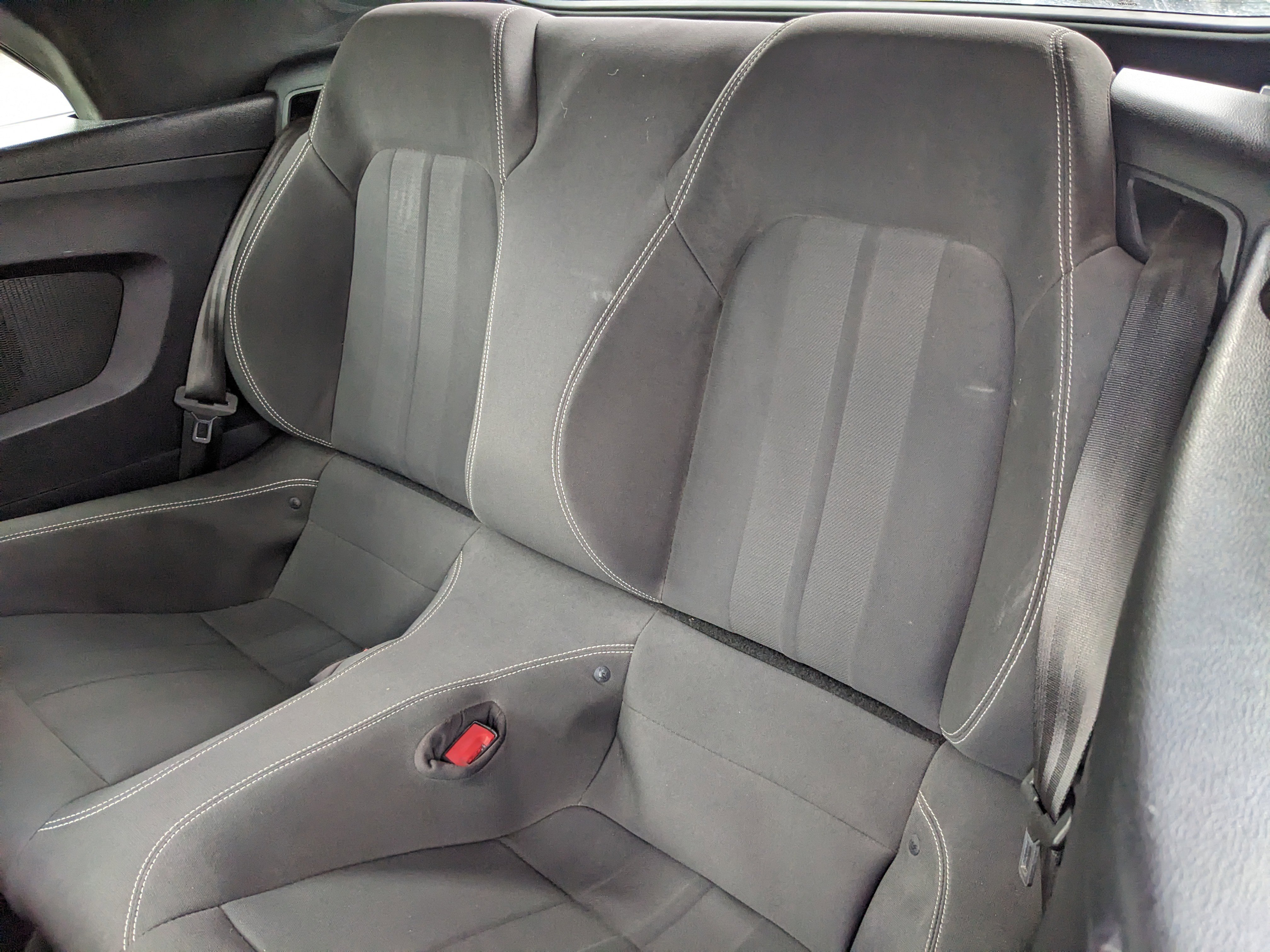 Certified 2018 Ford Mustang Convertible w/ Equipment Group 101A image 18