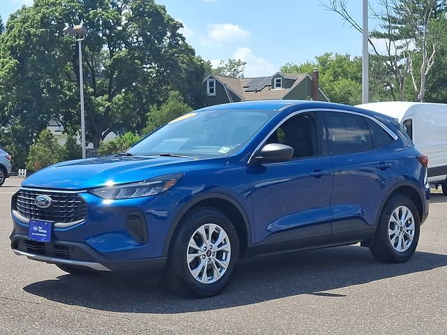 Certified 2023 Ford Escape Active w/ Tech Pack #1 AWD/4WD image 3
