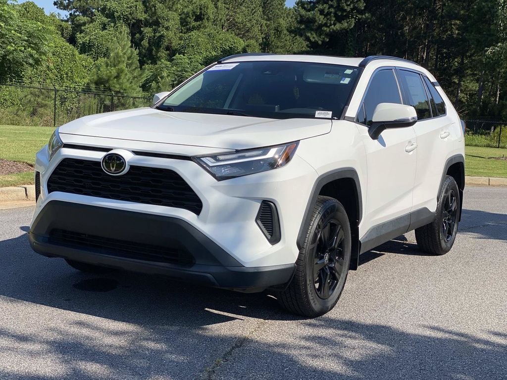 Used 2024 Toyota RAV4 XLE w/ Convenience Package FWD image 10