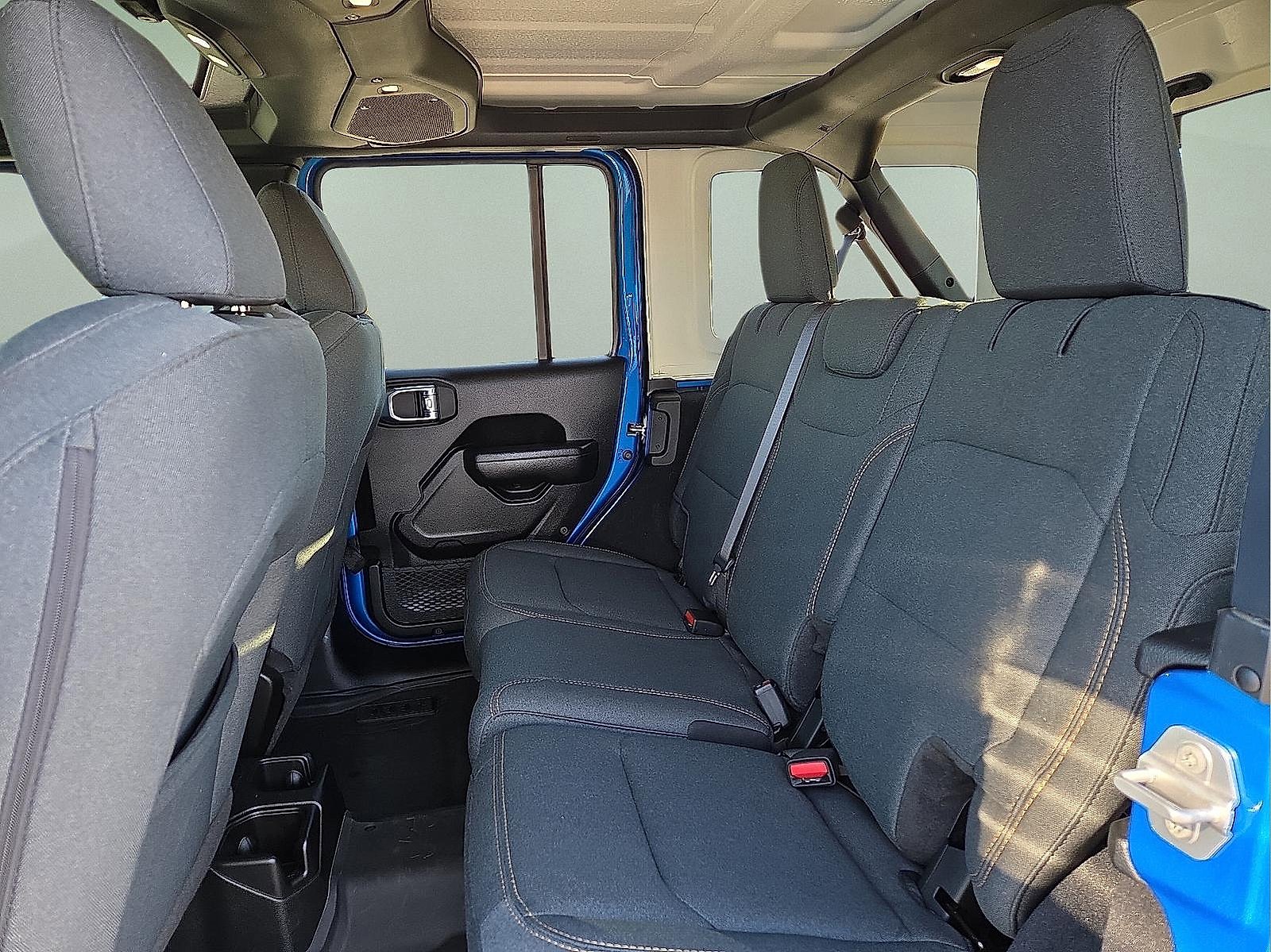 Used 2024 Jeep Wrangler Willys image 10