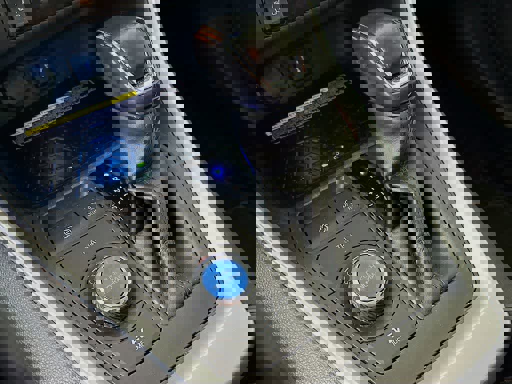 Used 2020 Toyota RAV4 XSE image 22