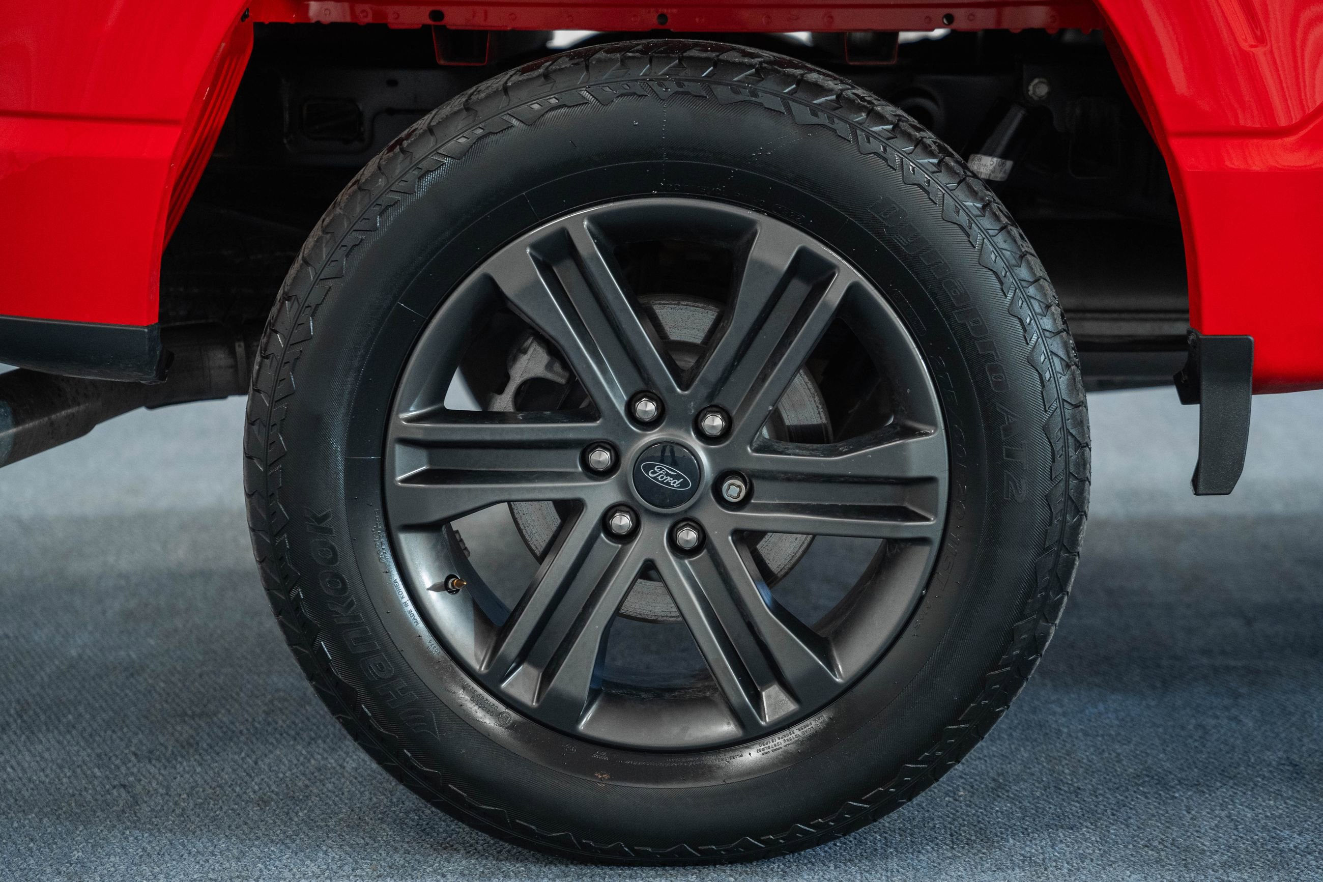 Certified 2022 Ford F150 Lariat w/ Equipment Group 502A High image 23