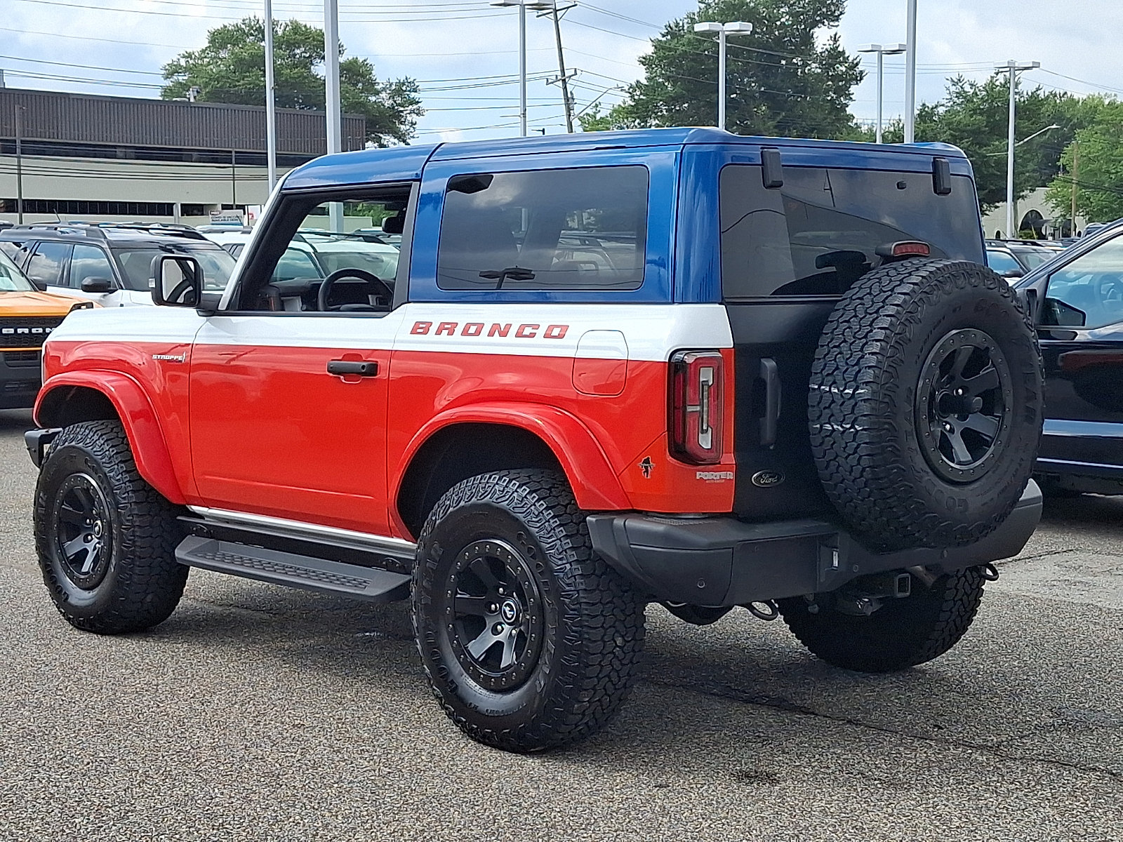Certified 2025 Ford Bronco Stroppe Edition AWD/4WD image 7