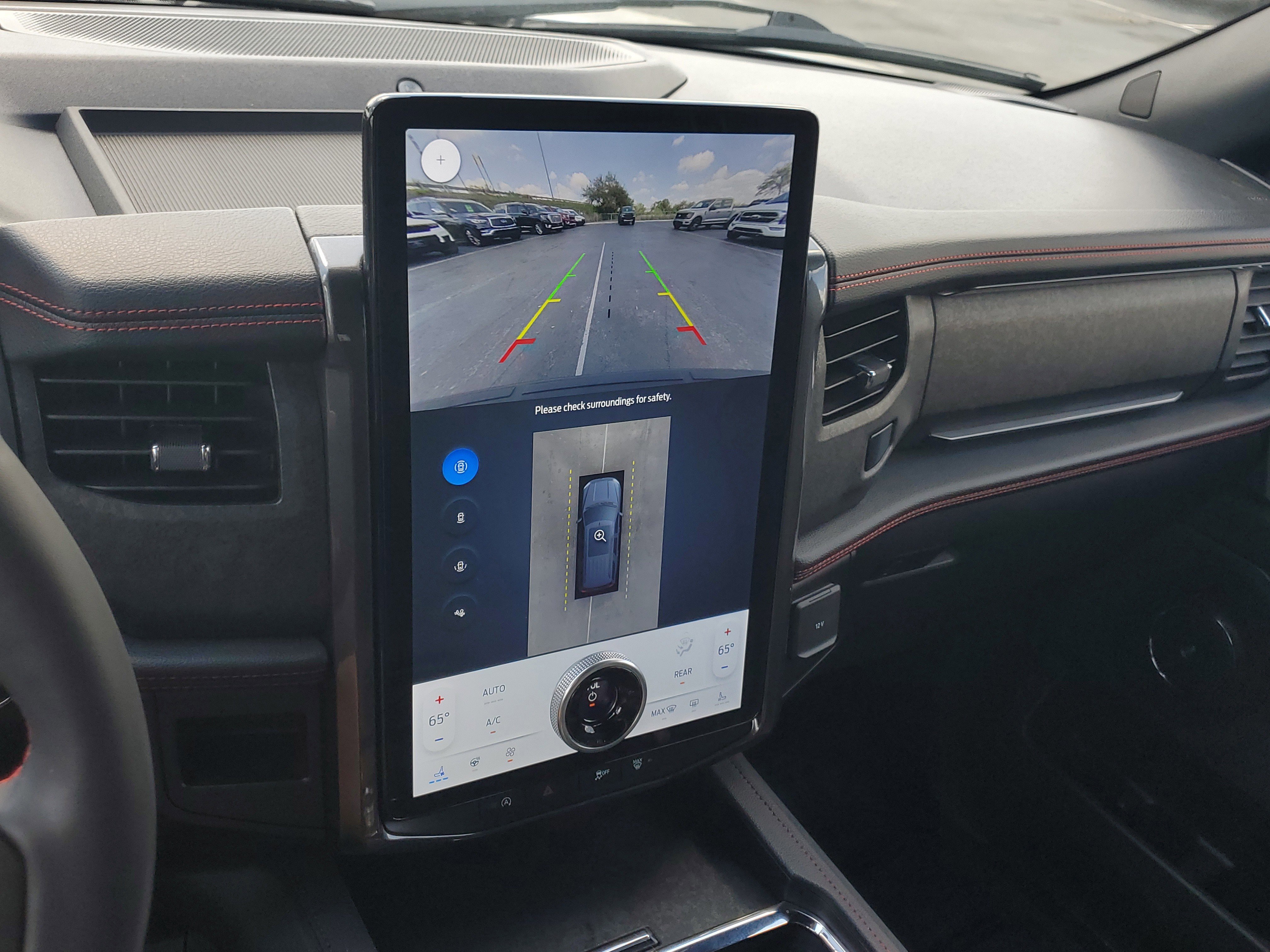 Certified 2024 Ford Expedition Limited image 27