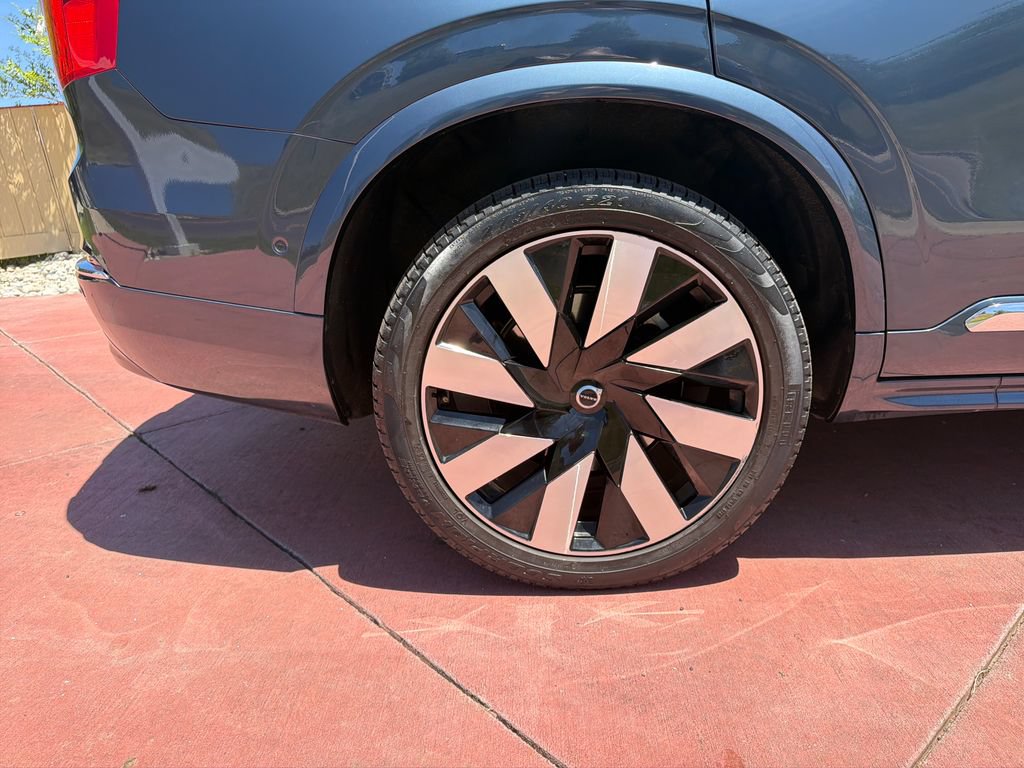 Used 2023 Volvo XC90 T8 Ultimate w/ Lounge Package AWD/4WD image 40