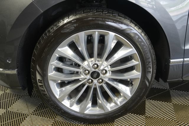 Certified 2020 Ford Edge Titanium w/ Equipment Group 301A AWD/4WD image 9