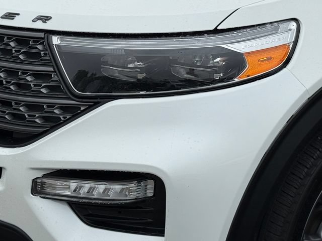 Certified 2024 Ford Explorer XLT w/ Equipment Group 202A AWD/4WD image 27