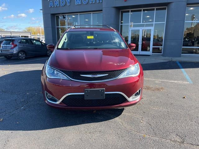 Used 2020 Chrysler Pacifica Touring-L image 8