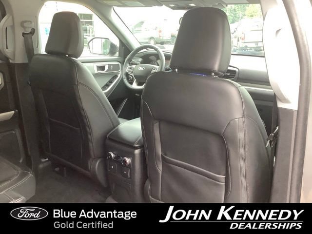 Certified 2023 Ford Explorer XLT w/ Equipment Group 202A AWD/4WD image 27