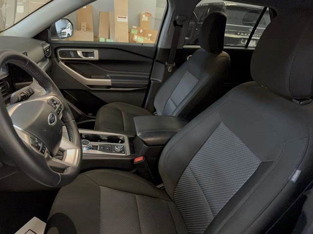 Certified 2024 Ford Explorer XLT image 12