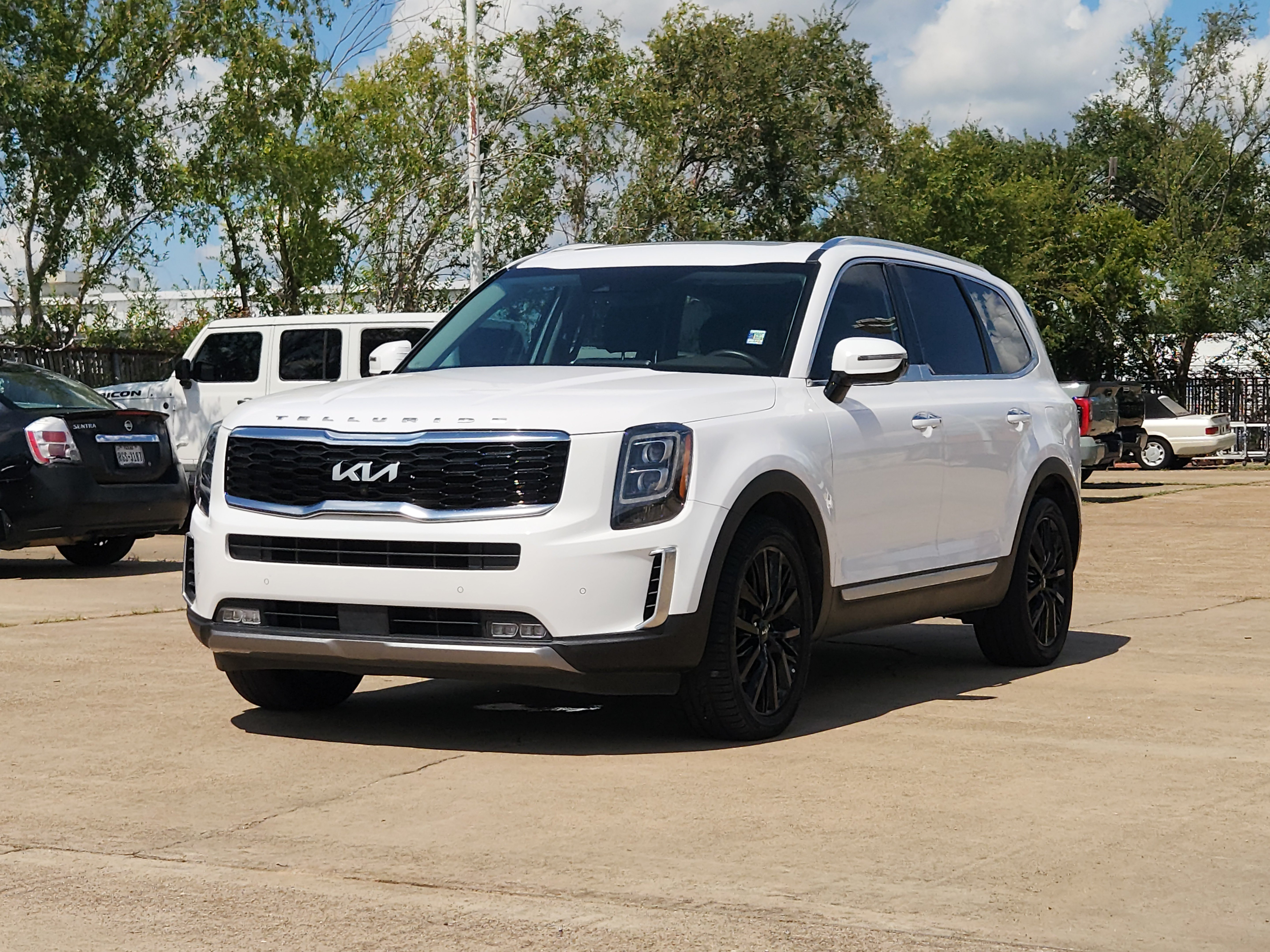 Used 2022 Kia Telluride SX FWD image 2