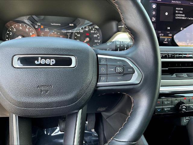 Used 2022 Jeep Compass Limited AWD/4WD image 12