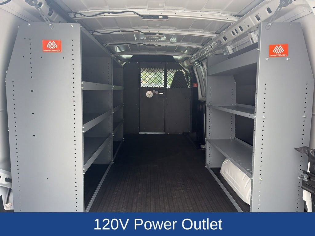 Used 2026 Chevrolet Express 2500 Extended w/ Driver Convenience Package image 10