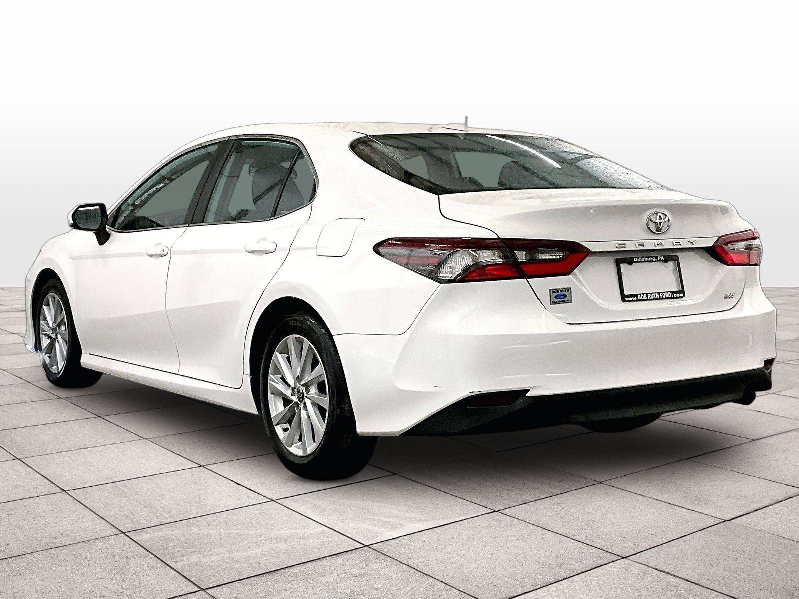 Used 2022 Toyota Camry LE FWD image 10
