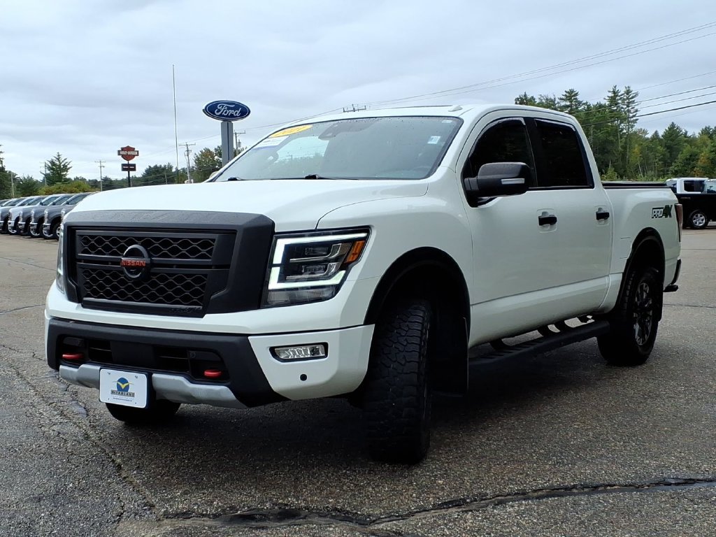 Used 2021 Nissan Titan PRO-4X w/ Pro-4x Convenience Package AWD/4WD image 7