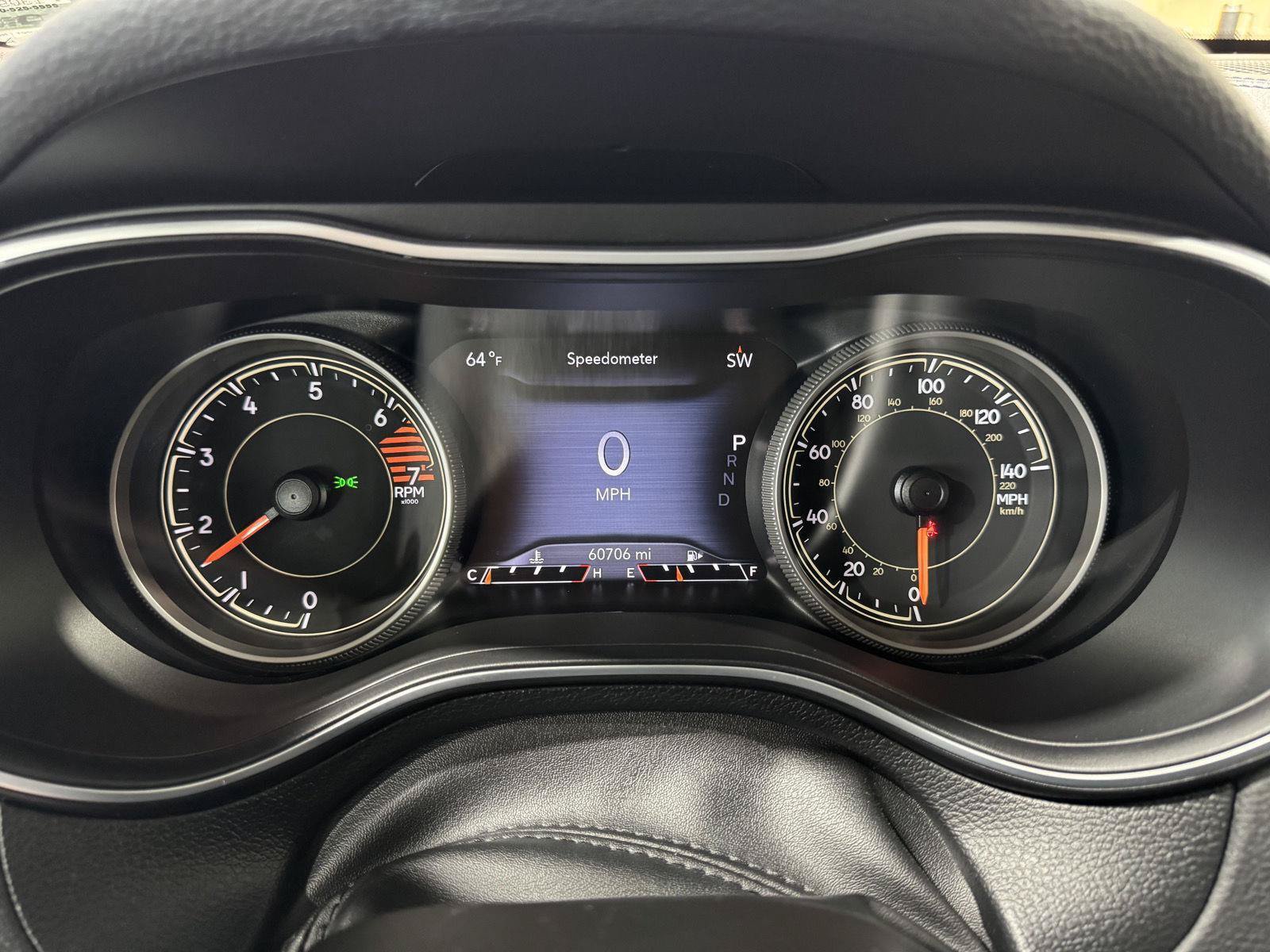 Used 2023 Jeep Cherokee Altitude Lux AWD/4WD image 3